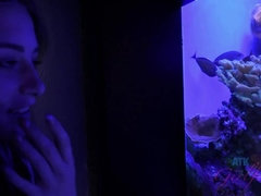 Amateur, Brunette brune, Voiture, Exhib, Orgasme, Chatte, Maigrichonne, Nénés