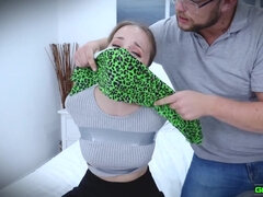 Bondage, Brunette brune, Mignonne, Queue, Bâillonner, Naturelle, Mamelons, Nénés