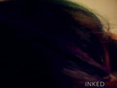 Blasen, Braunhaarige, Hundestellung, Hardcore, Pov, Muschi, Strümpfe, Tätowierung