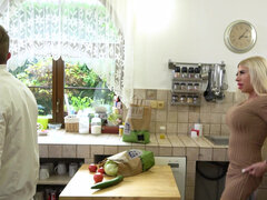 Arsch, Tussi, Aufs gesicht abspritzen, Küssen, Milf, Muschi, Rasiert, Titten