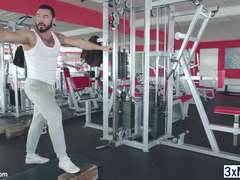 Sporthalle