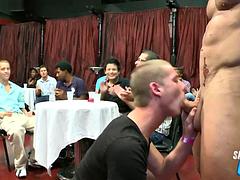 Amateur, Gros seins, Fétiche, Homosexuelle, Groupe, Fête, Public, Réalité