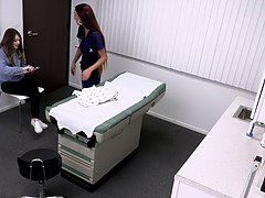 18 jahre, Blasen, Spermaladung, Kehlenfick, Arzt, Hundestellung, Hd, Jungendliche (18+)