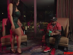 Lieveling, Grote kont, Grote lul, Diep in de keel, Zwart, Dik, Moeder, Tieten likken