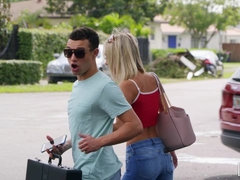 Blasen, Süss, Hundestellung, Handjob, Lingerie, Pov, Dürr, Entkleiden