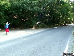 お尻, 美人, ブロンド, エロ熟女, お婆さん, 手コキする, 淫乱熟女, 母