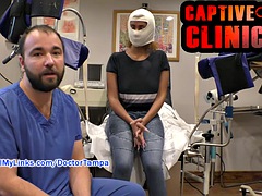 Grote mammen, Arts, Hardcore, Interraciaal, Latijnse vrouw, Naakt, Tiener, Tieten likken