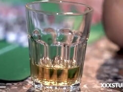 お尻, デカパイ, 茶髪の, イく瞬間, 乱交, グループ, 淫乱熟女, スパンキング