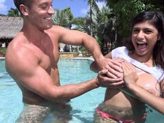 Arabe, Culo grande, Verga grande, Bikini, Tetona, Sexo duro, Hd, Piscina