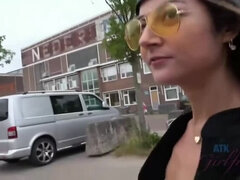 Amateur, Brunette brune, Doigter, Hd, De plein air, Pisser, Pov, Rasée