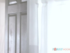 Blondine, Blasen, Geile alte tussi, Hundestellung, Absätze, Lecken, Muschi, Strümpfe