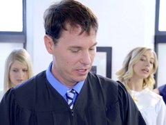 お尻, 捕まる, クリトリス, イく瞬間, 顔射, 家族, 剃毛, ティーン