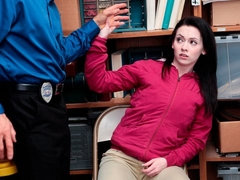 Cul, Sucer une bite, Brunette brune, Grosse, Rasée, Adolescente, Nénés, Uniforme