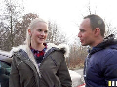 18 jaar, Grote lul, Grote mammen, Blond, Pijpbeurt, Vriendin, Mager, Tiener