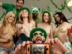 Жопа, Минет, Член, Собачьи, Группа, Ласковые ручки, Бритые, Тату