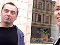 フェラチオ, チェコ, 指いじり, Hd, なめる, お金, 現実, ティーン