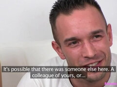 Rubia, Estilo perrito, Hembra, Penetracion con dedos, Lesbiana, Lamidas, Oficina, Coño