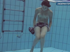 Leie, Fetisch, Nackt, Nudist, Pool, Russisch, Titten, Unter wasser