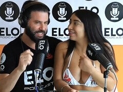 18 años, Beso negro, Culo grande, Bikini, Latina, Adolescente