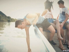 Erstaunlich, Blondine, Braunhaarige, Hundestellung, Handjob, Natürlich, Muschi, Jungendliche (18+)