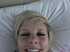 Pov, Chatte, Serré