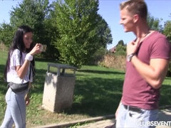 Morena, Club, Europeo, Sexo duro, Al aire libre, Público, Afeitado, Adolescente