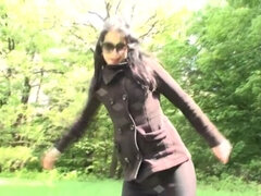 18 летние, Блондинки, Брюнетки, Ноги, Женское доминирование, Мамочка, Рабыни, Молоденькие