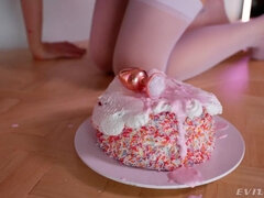 Anal toys and food fetish solo masturbation closeup - Scarlet Chase - Messy Cake Smoosh