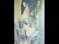 Nana, Italienne, Piercing, Douche, Tatouage