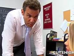 Grosse titten, Blondine, Blasen, Zierlich, Realität, Sohn, Lehrer, Jungendliche (18+)