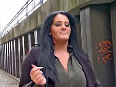 Americano, Madres para coger, Paja con tetas