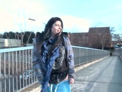 Leie, Grosse titten, Braunhaarige, Fetisch, Flashen, Hardcore, Rasiert, Tätowierung