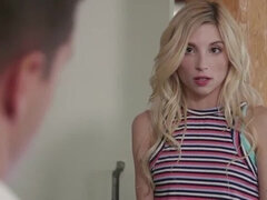 ベビーシッター, デカチン, ブロンド, イマラチオ, 顔射, 手コキする, 小柄, おもちゃ