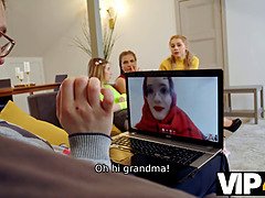 18 jahre, Braut, Hd, Lecken, Muschi, Russisch, Jungendliche (18+), Flotter dreier