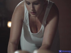 Большие сиськи, Блондинки, Семяизвержение, Секс без цензуры, Чудовищные размеры, Натуральные сиськи, Порнозвезда, Между сисек