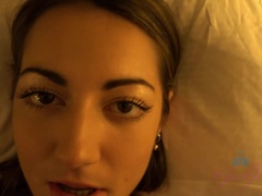 Fussjob, Freundin, Handjob, Küssen, Öl, Pov, Weibliche ejakulation, Titten