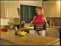 Grote mammen, Blond, Pijpbeurt, Moeder die ik wil neuken, Alleen, Tieten likken, Oud