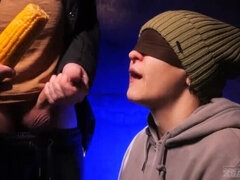 フェラチオ, 気狂い, 口内発射, 言葉責め, 手コキする, 巨大, 驚き, 濡れ