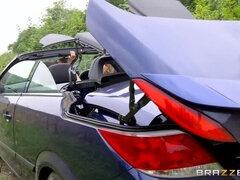 Grosser schwanz, Grosse titten, Braunhaarige, Hd, Milf, Im freien, Tätowierung, Spielzeuge