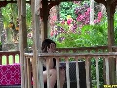 18 ans, Gorge profonde, De plein air, Petite femme, Pov, Maigrichonne, Adolescente, Nénés
