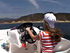 Enthousiasteling, Vingeren, Masturbatie, Rijden, Geschoren, Alleen, Tiener, Tieten likken