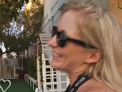 Blondine, Betrug, Schwul, Hardcore, Ehemann, Italienisch, Milf, Verführt