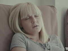 素人, お尻, デカ尻, 黒人, ブロンド, 指いじり, オナニー, ショートヘア