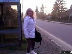 Beauté, Blonde, Plantureuse, Femme couguar, Mature, Mère que j'aimerais baiser, Maman, Belle mère
