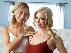 Kont, Blond, Lesbisch, Likken, Masturbatie, Natuurlijke tieten, Strippen, Tieten likken