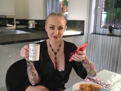 Anal, Blonde, Sucer une bite, Brunette brune, En gros plan de très près, Gode, Adolescente, Pute