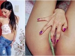 Asiático, Penetracion con dedos, Masturbación, Tetas naturales, Orgasmo, Coño, Afeitado, Medias largas
