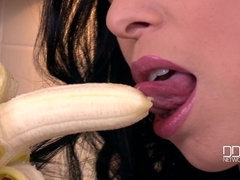 デカパイ, 足, 挿入, キッチン, 下着, 自然山雀, ロシア人, おもちゃ