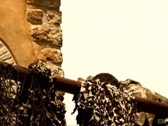 アナル, 茶髪の, イく瞬間, 顔射, 眼鏡, プール, 三人