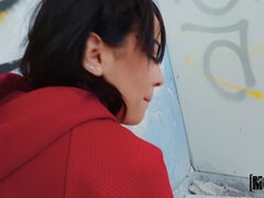 Robin Reid fucks Kitty Love outdoors for cash